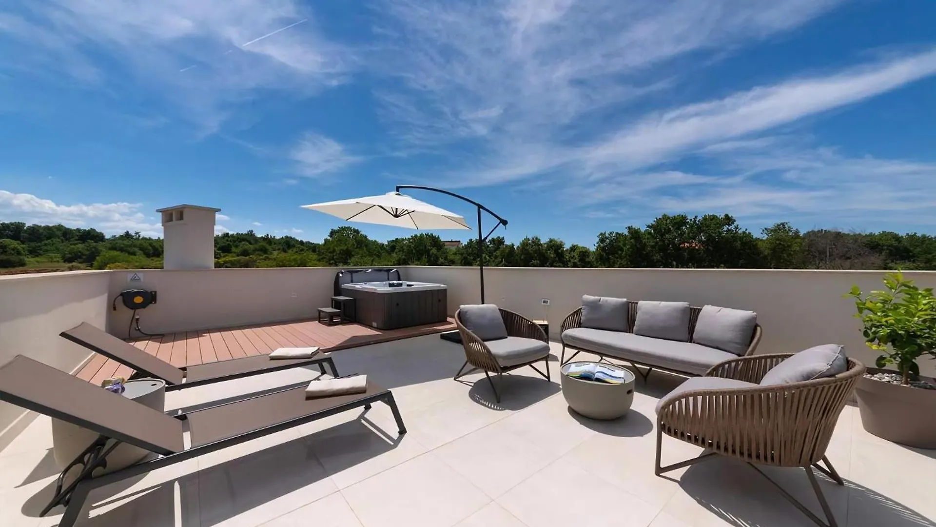 Luxurioese Villa Perla Mit Pool Und Jacuzzi Porec Holiday home