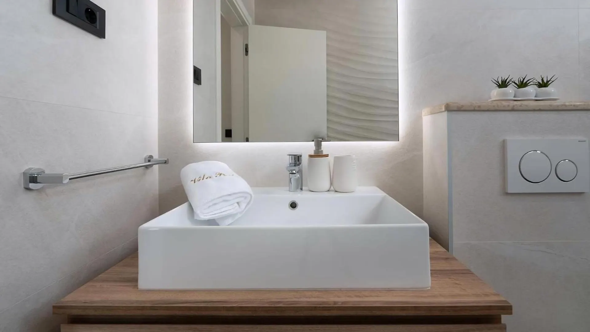 Luxurioese Villa Perla Mit Pool Und Jacuzzi Porec